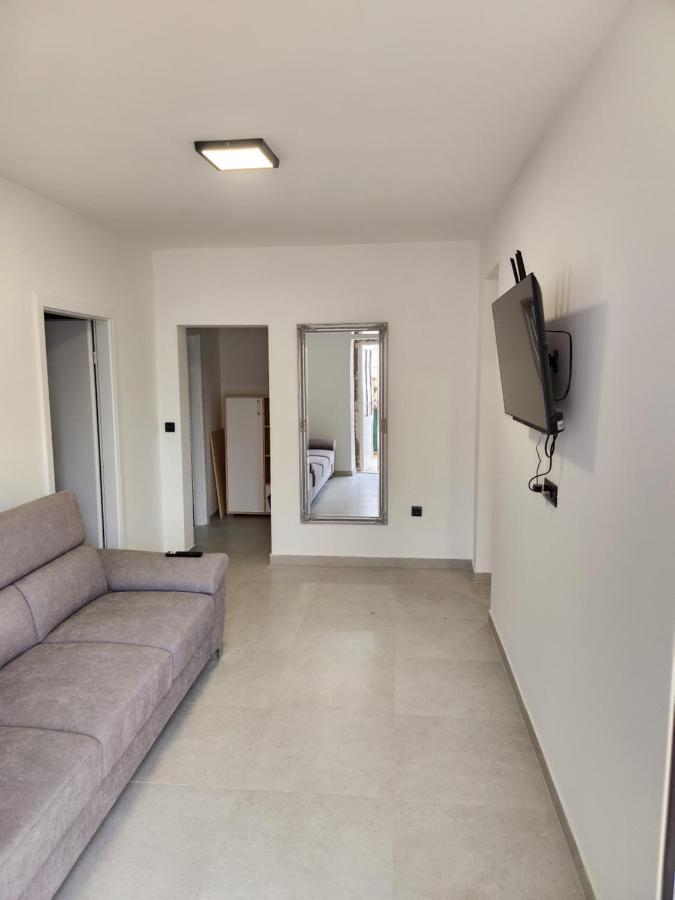 H&D Apartment Sumartin Eksteriør billede