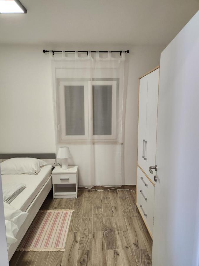 H&D Apartment Sumartin Eksteriør billede